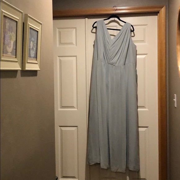 Formal Dress - Picture 2 of 5